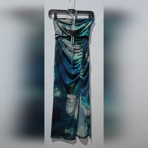 SHEIN Green and Blue Halter Dress - Picture 2 of 8